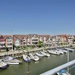 Marina, Cm24c